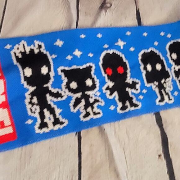 Marvel Groot Guardians Of The Galaxy 3 Knit Scarf Blue Red 60" Comic Fan EUC - Picture 4 of 5